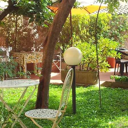 Al Giardino Di Alice לינה וארוחת בוקר פרוג'ה