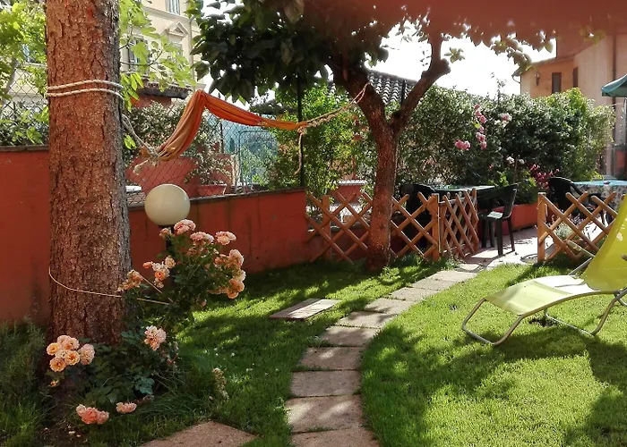 Alojamento de Acomodação e Pequeno-almoço Al Giardino Di Alice 4*