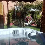 Bed and Breakfast Al Giardino Di Alice 4*