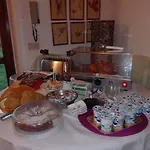 Al Giardino Di Alice Bed and Breakfast