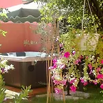 Al Giardino Di Alice Bed and Breakfast Περούτζια