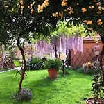 Bed and Breakfast Al Giardino Di Alice