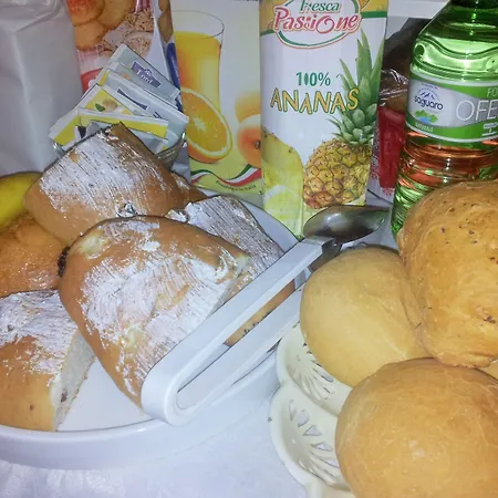 Al Giardino Di Alice Bed and Breakfast 4*