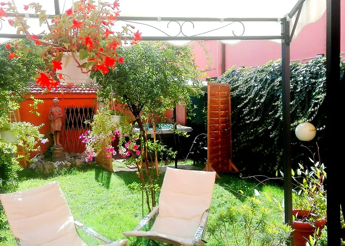 فندق مبيت وإفطار Al Giardino Di Alice