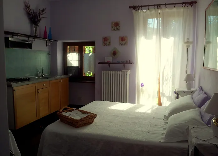 فندق مبيت وإفطار Al Giardino Di Alice 4*